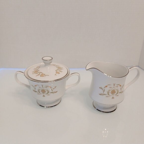 Vintage Sango China SORRENTO 3721 Cream And Sugar Bowl Set With Lid Gold Trim - Picture 3 of 11